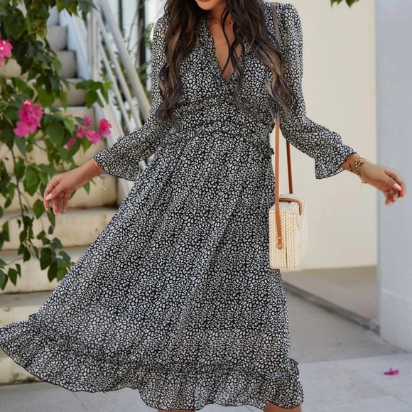 Boho Chiffon Print Deep V-neck Ruffle Hem Dress - Picture 3 of 8